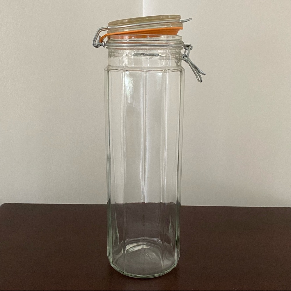 Vintage Glass Pasta Canister With Clamp Lid - Picture 3 of 10